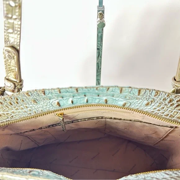 Women’s **Hard to Find** Brahmin Abigail Elegant Crocodile Embossed Large Tote - Picture 6 of 14